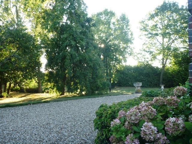 Bed and Breakfast Manoir Des Tuileries Du Buisson Verneuil d'Avre et d'Iton Esterno foto